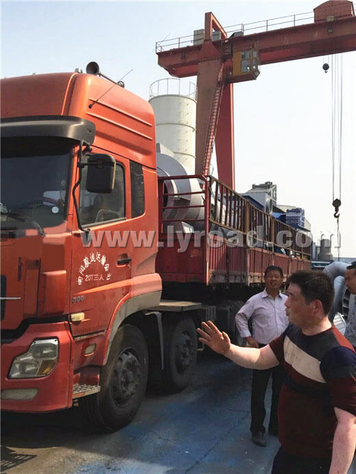 Asphalt Plants Sent to Guizhou and Zimbabwe the Same Day